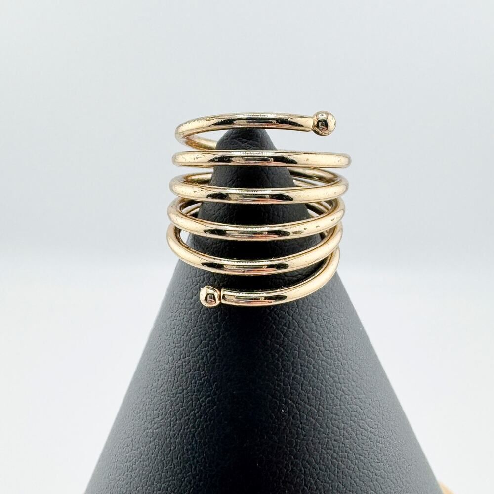 Vintage Gold-Tone Spiral Ring Statement Timeless Minimalist Preppy Modern